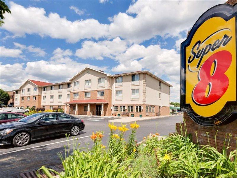 Super 8 By Wyndham Akron S/Green/Uniontown Oh Экстерьер фото