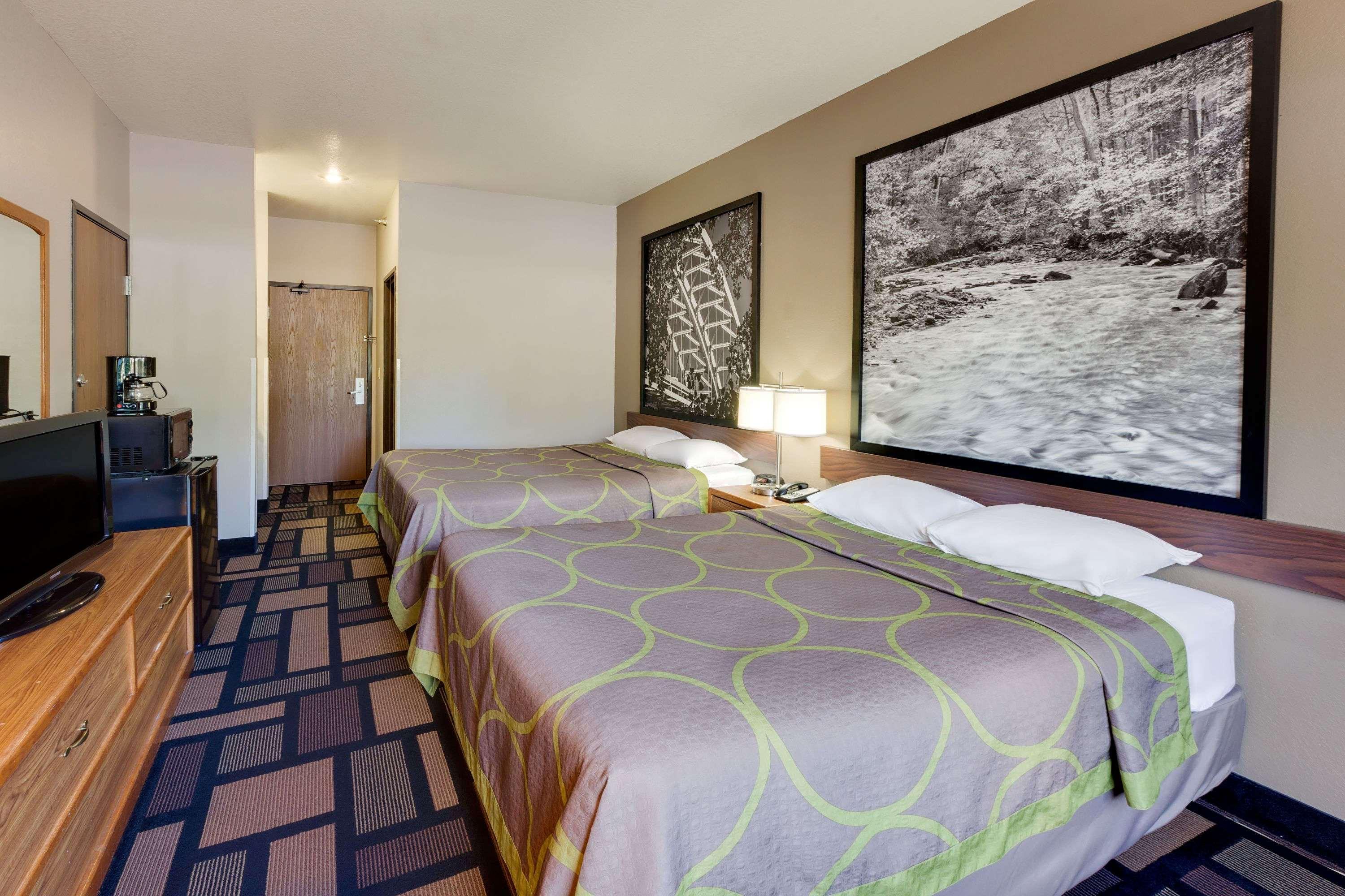 Super 8 By Wyndham Akron S/Green/Uniontown Oh Экстерьер фото